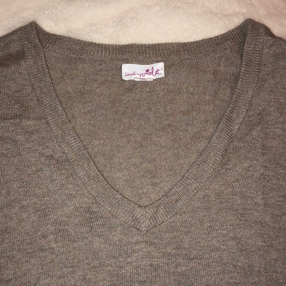 Sweater - Picture 3 of 3